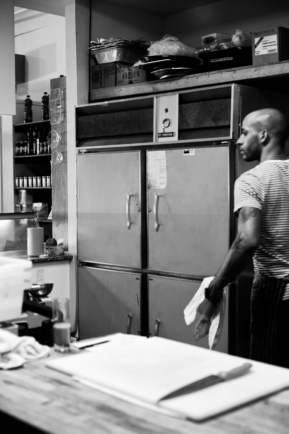 03_open_kitchen_restaurant_montreal