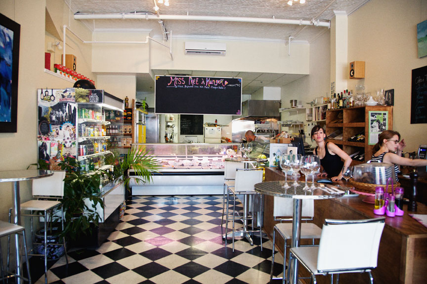 16_miss_pret_a_manger_centre_ville_montreal